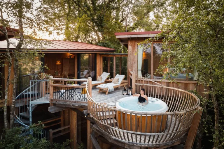 Best Treehouse Hotels for Couples: The 2026 Authoritative Guide