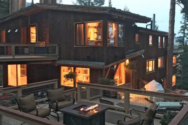 Luxury Treehouse Hotels USA: The 2026 Definitive Guide to Canopy Stays